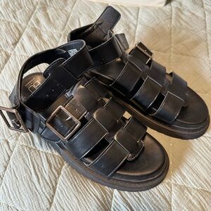 No Boundaries Chunky Black Sandals - women’s size 9